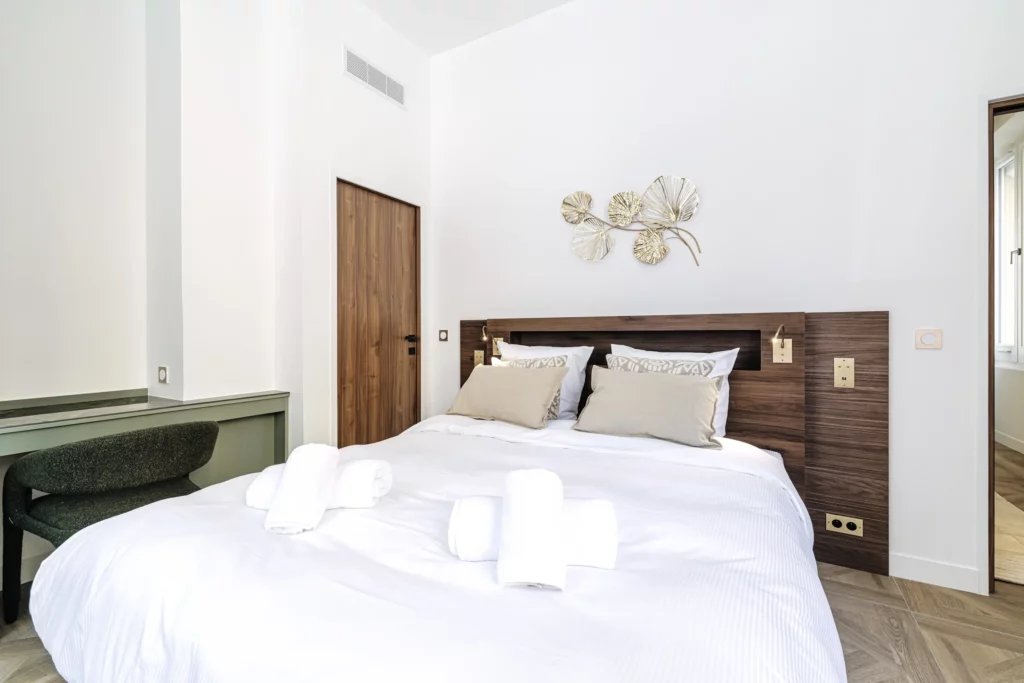 Les Lucioles 1 - photo 1