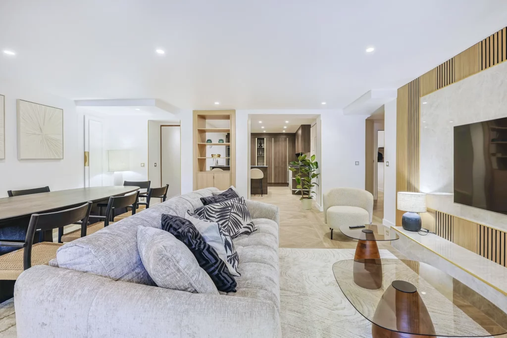 Les Lucioles 10 - photo 1