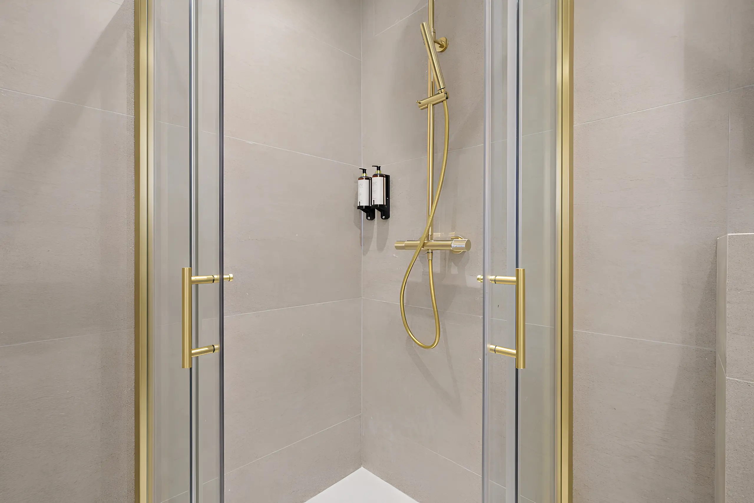 lucioles 3 - salle de bain 4