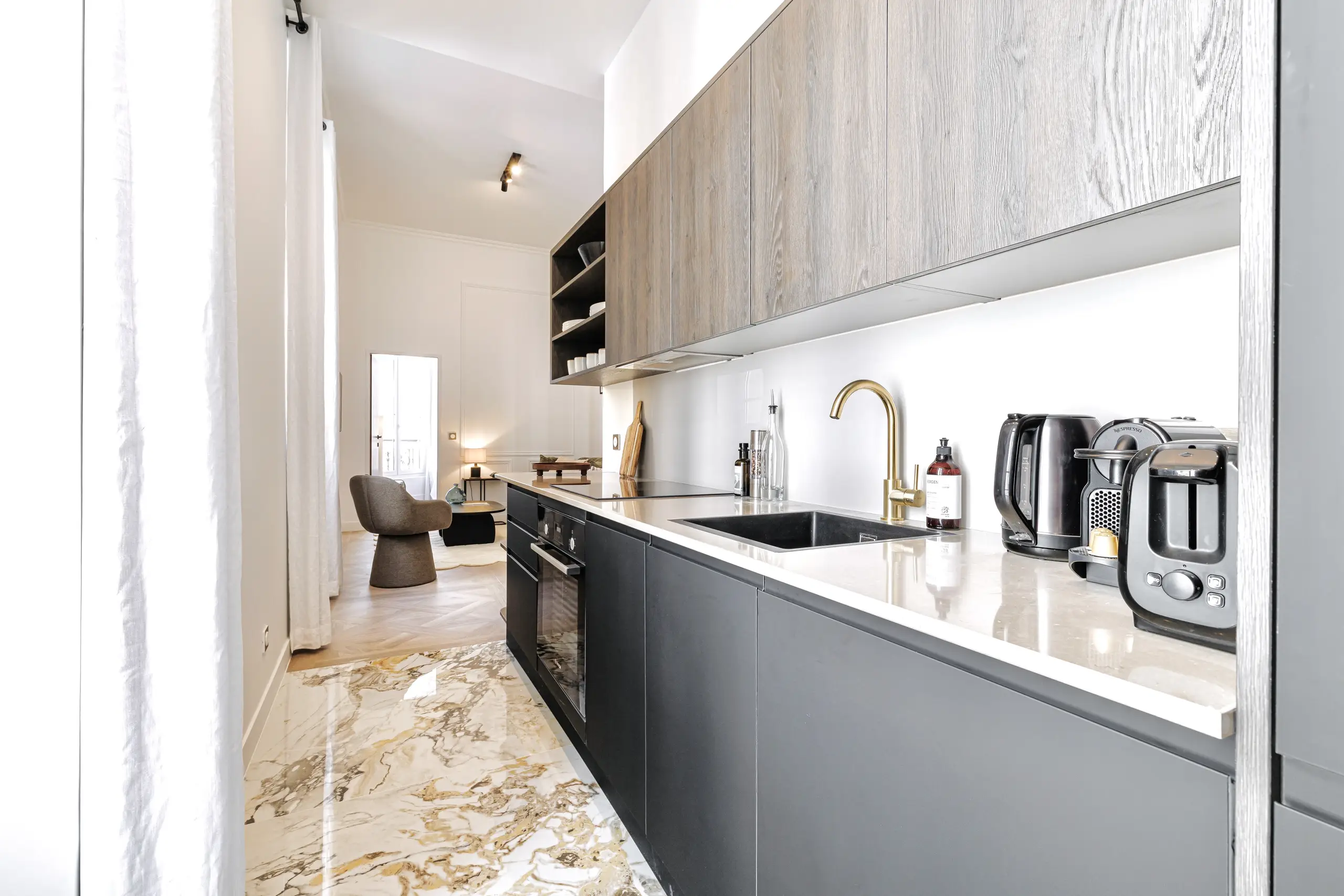 lucioles 4 - cuisine 3