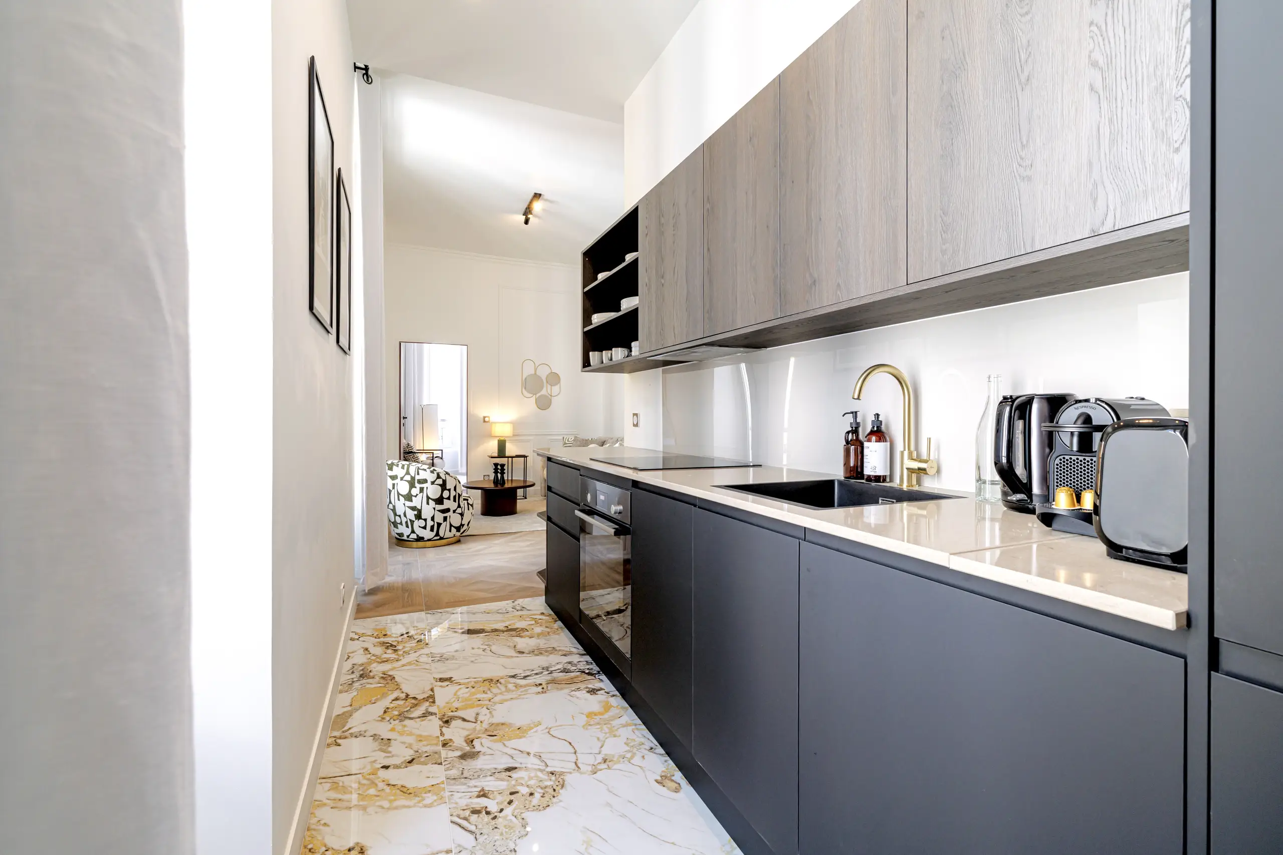 lucioles 6 - cuisine 3