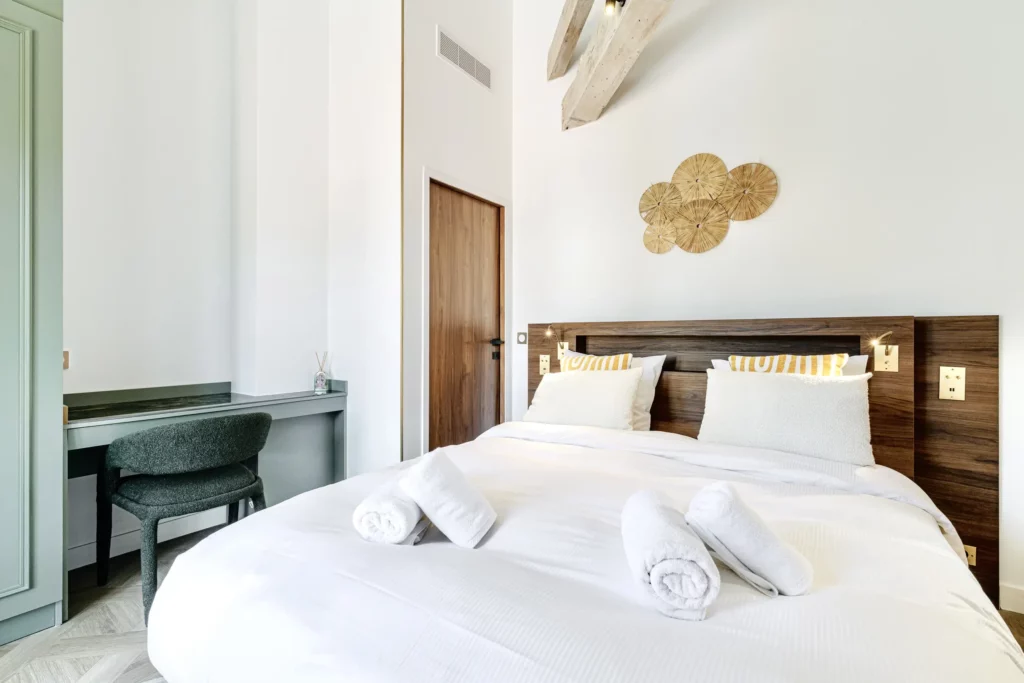 Les Lucioles 8 - photo 2