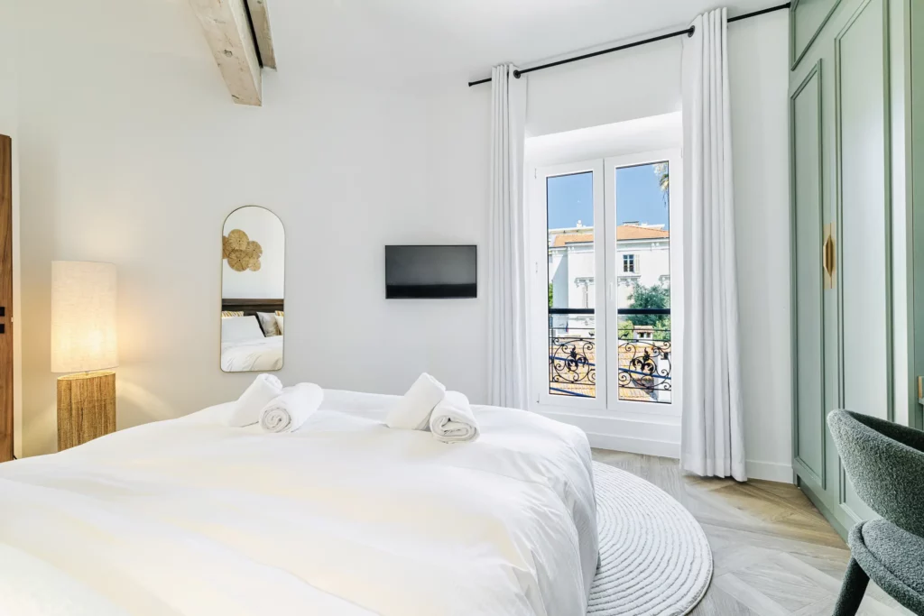 Les Lucioles 8 - photo 4