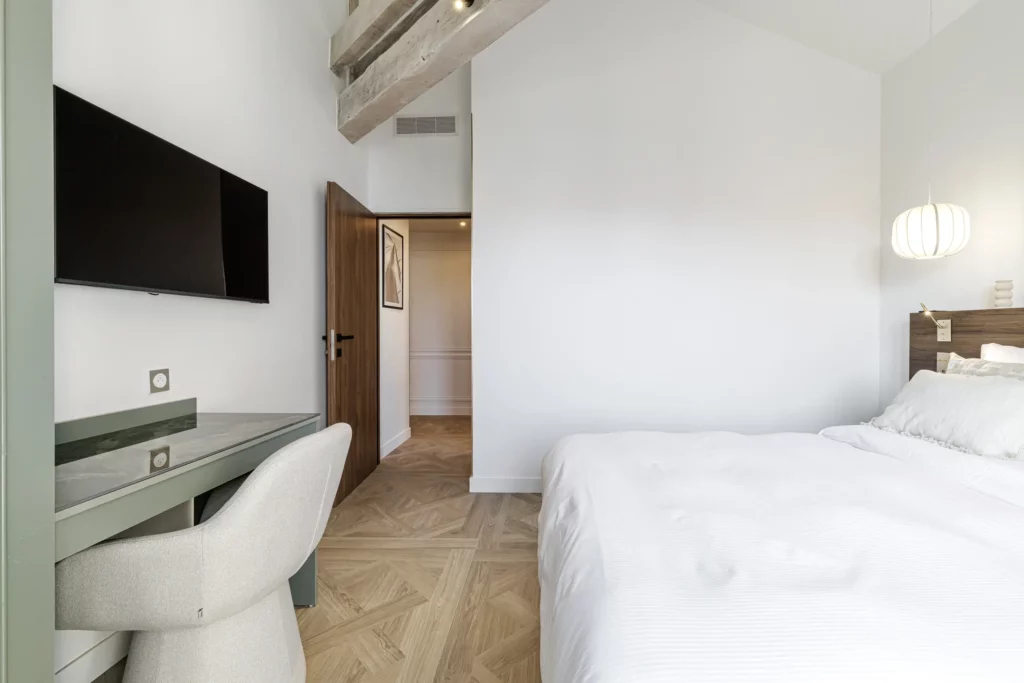 Les Lucioles 9 - photo 4