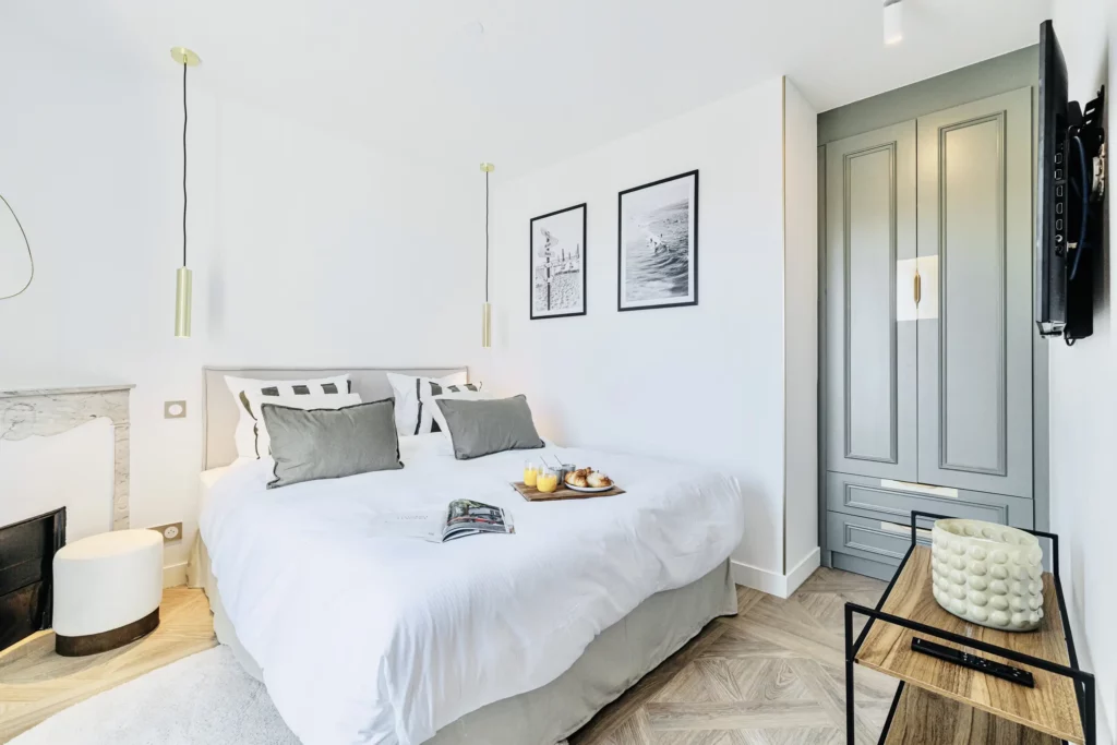 Les Lucioles 9 - photo 5